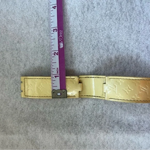 LOUIS VUITTON Cream Ivory Vernis Patent Leather WATCH BAND NO Metal Buckle - Picture 8 of 14